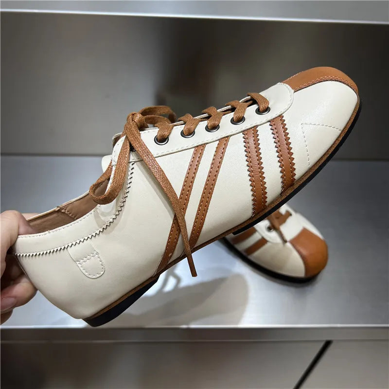Eline Round Toe Leather Lace-up Flat Sneakers