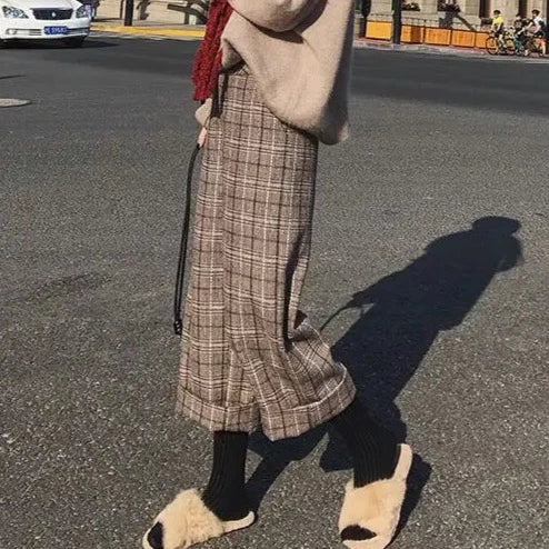 Jamie Woolen Plaid Cropped Pants