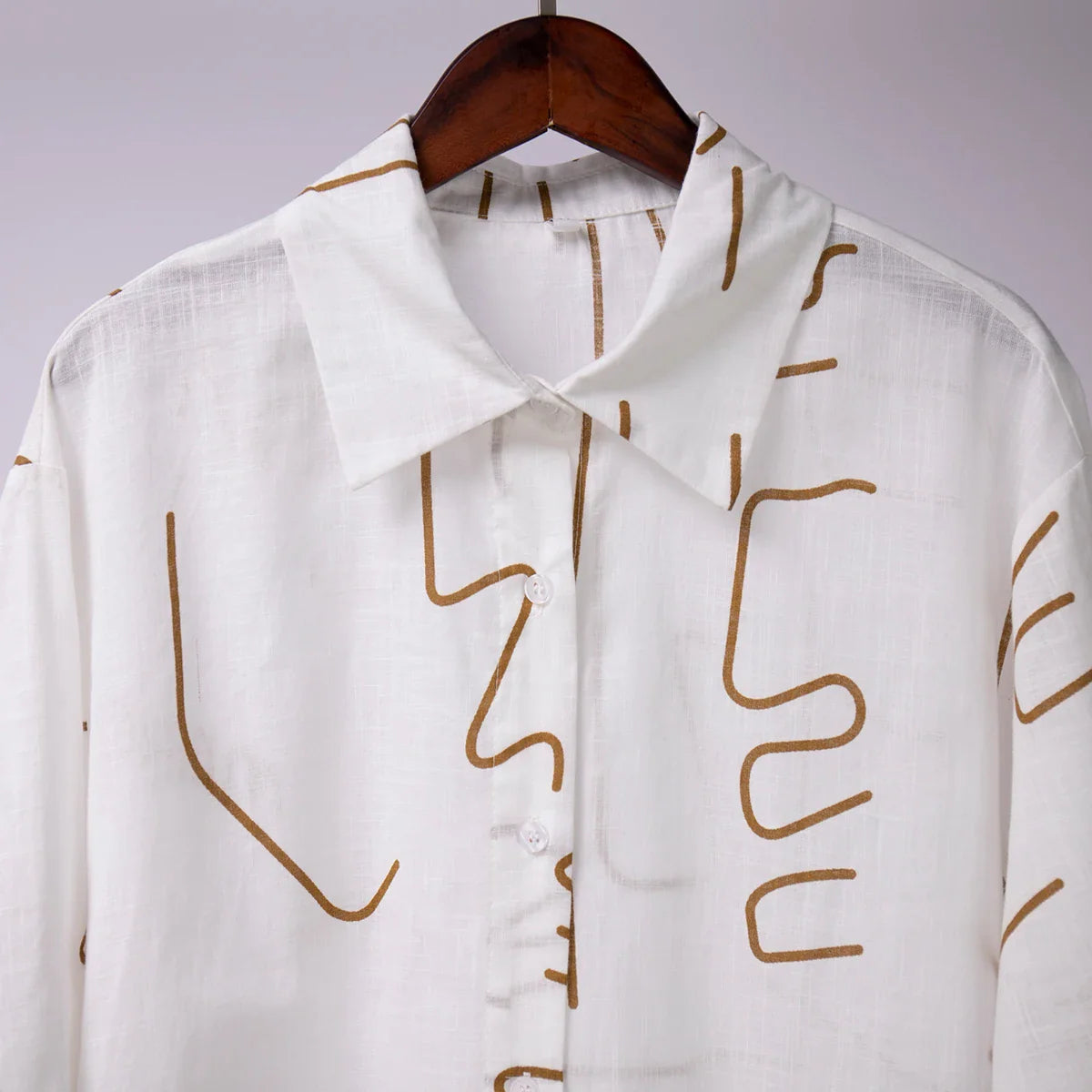 Zinnia Casual Line Drawing Print Shirts & Shorts Set