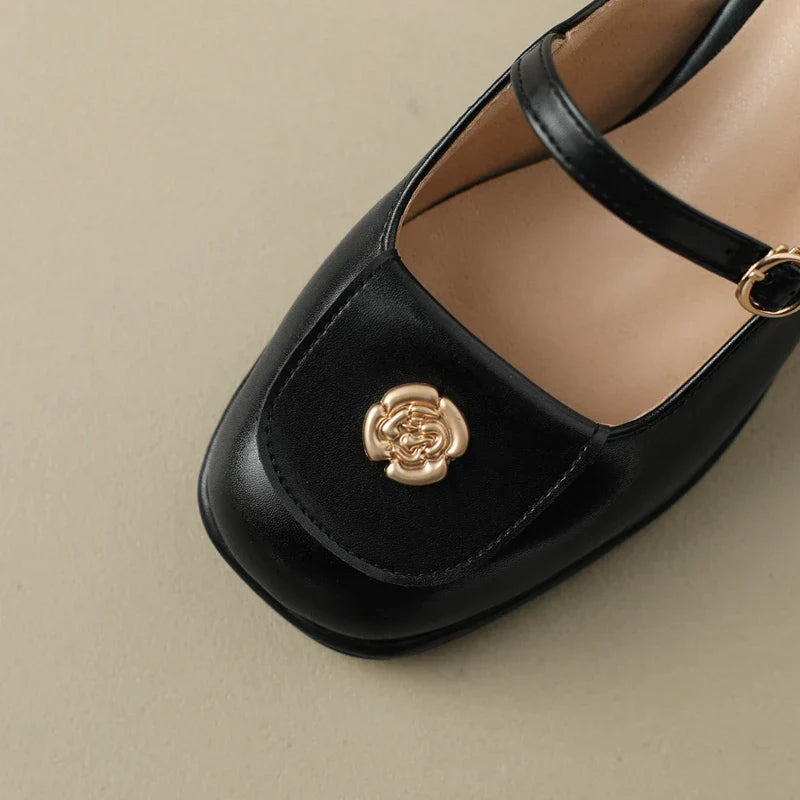 Loran Retro Round Toe Mule Pumps