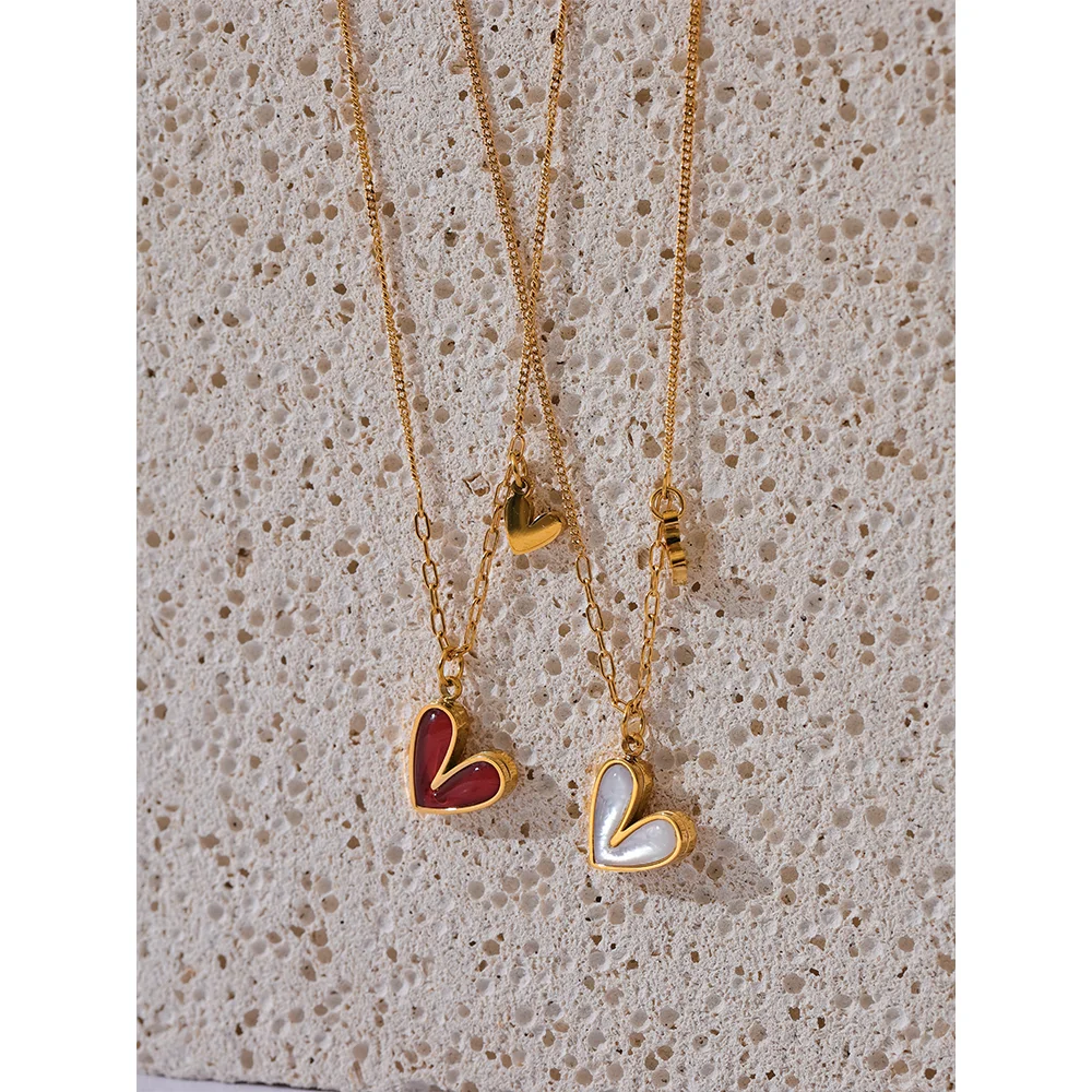 Enamel Natural Shell Linked Hearts Pendant Necklace