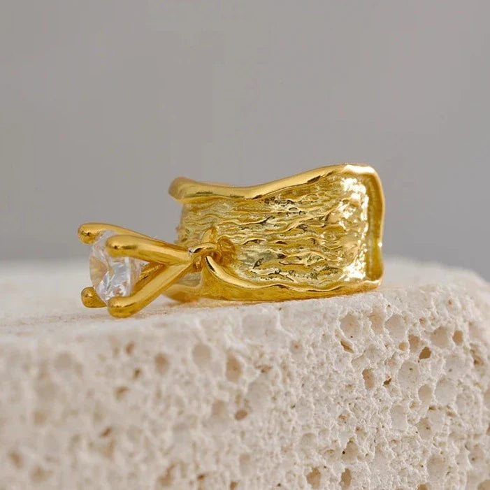 Luxury Cubic Zirconia Pendant Ear Clip