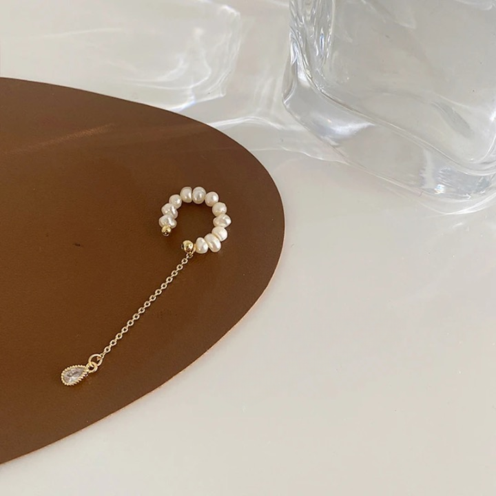 Single Pearl Link Ear Clip Earrings