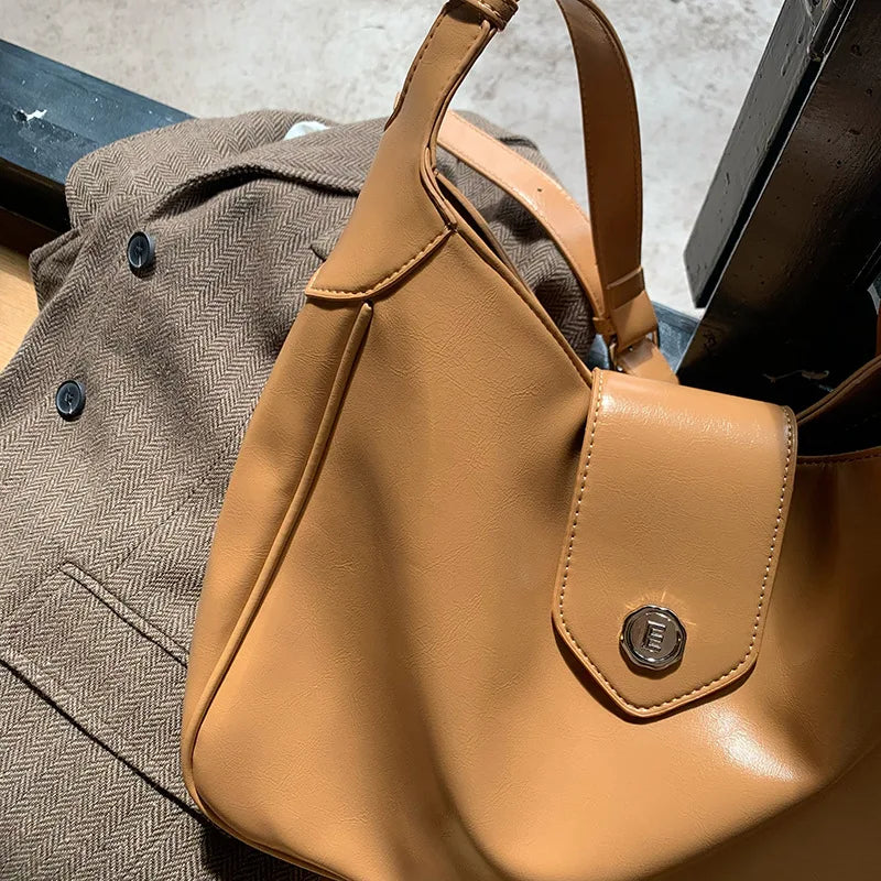 Willow Vintage Faux Leather Shoulder Bag