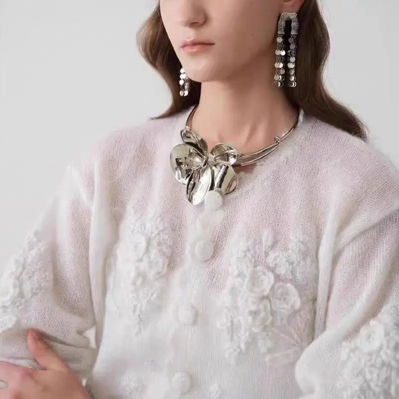 Lacella Minimalist Metal Flower Choker Necklace