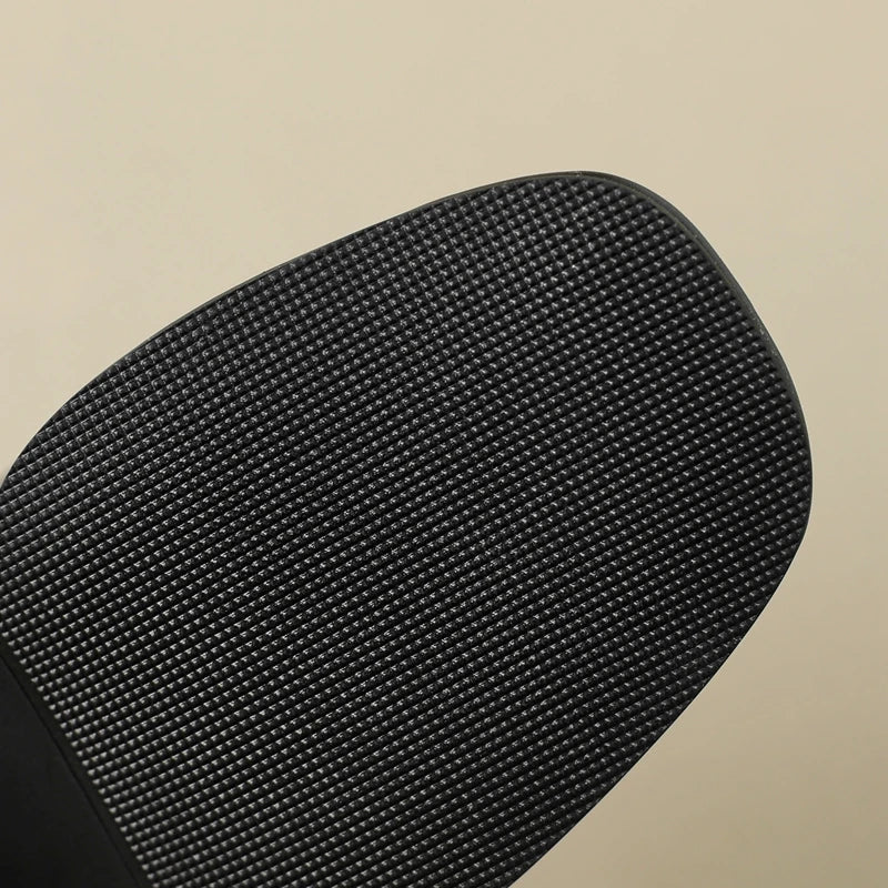 Loran Retro Round Toe Mule Pumps