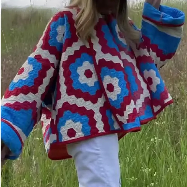 Taylee Geometric Retro Flower Print Quilted Blanket Half Coat