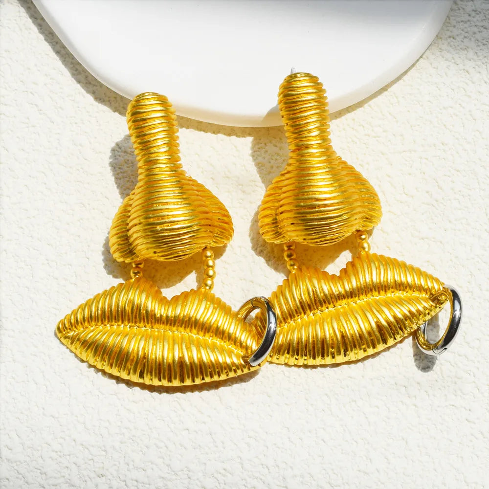 Eliah Nose & Lips Earrings