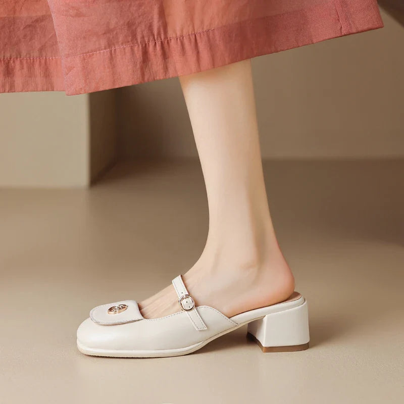 Loran Retro Round Toe Mule Pumps