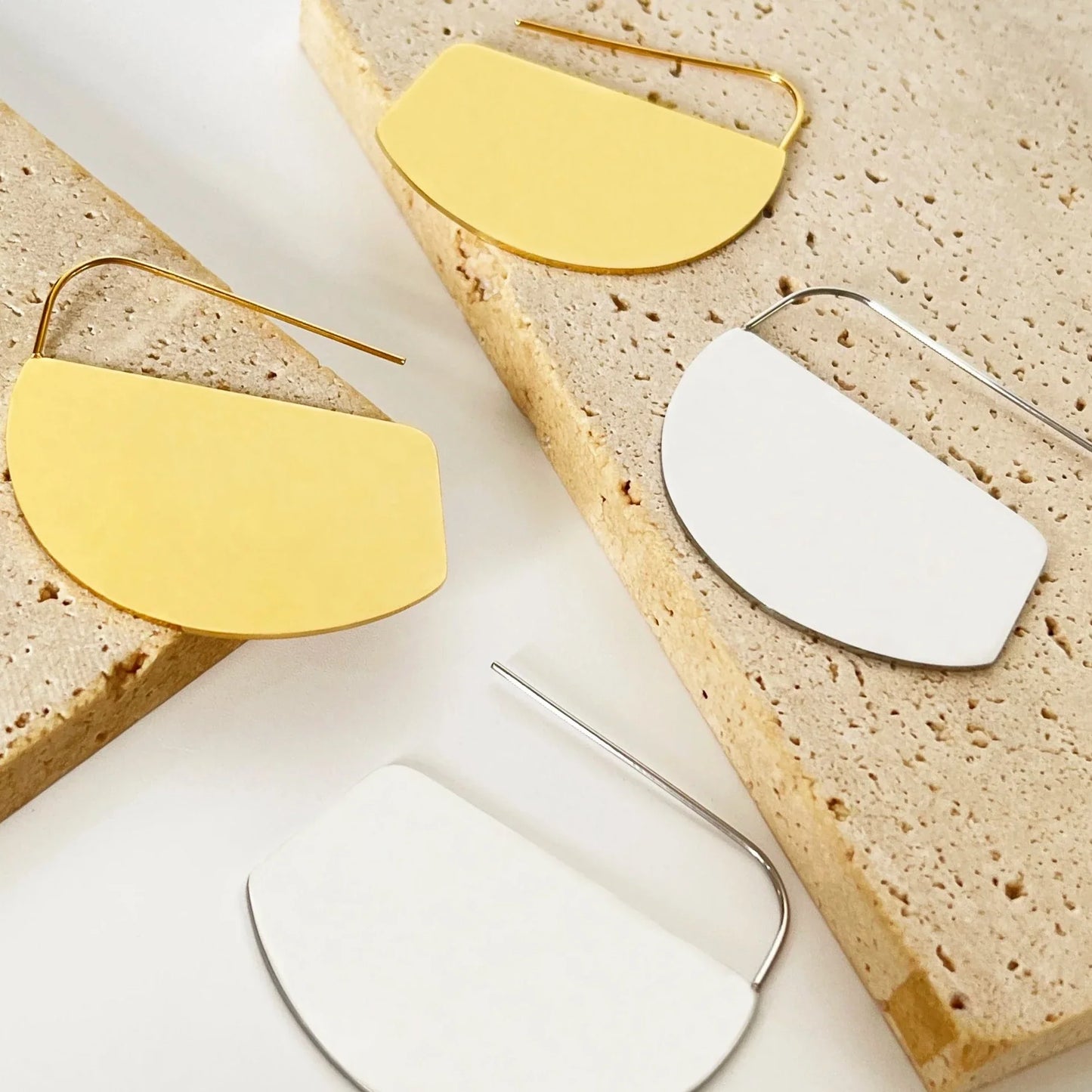 Inara Large Geometry Disc Hook Earrings