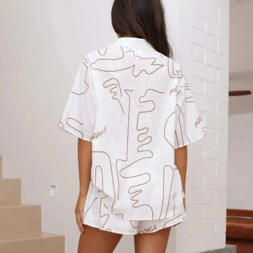 Zinnia Casual Line Drawing Print Shirts & Shorts Set