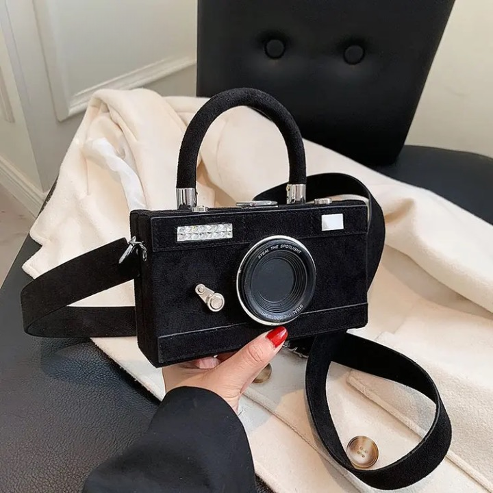 Amika Retro Camera Shape Mini Bags