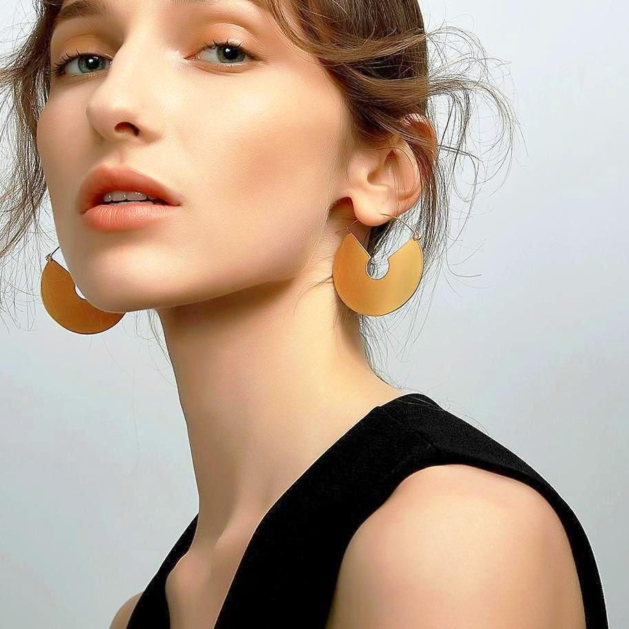 Sami Matte Disk Brass Hoop Earrings