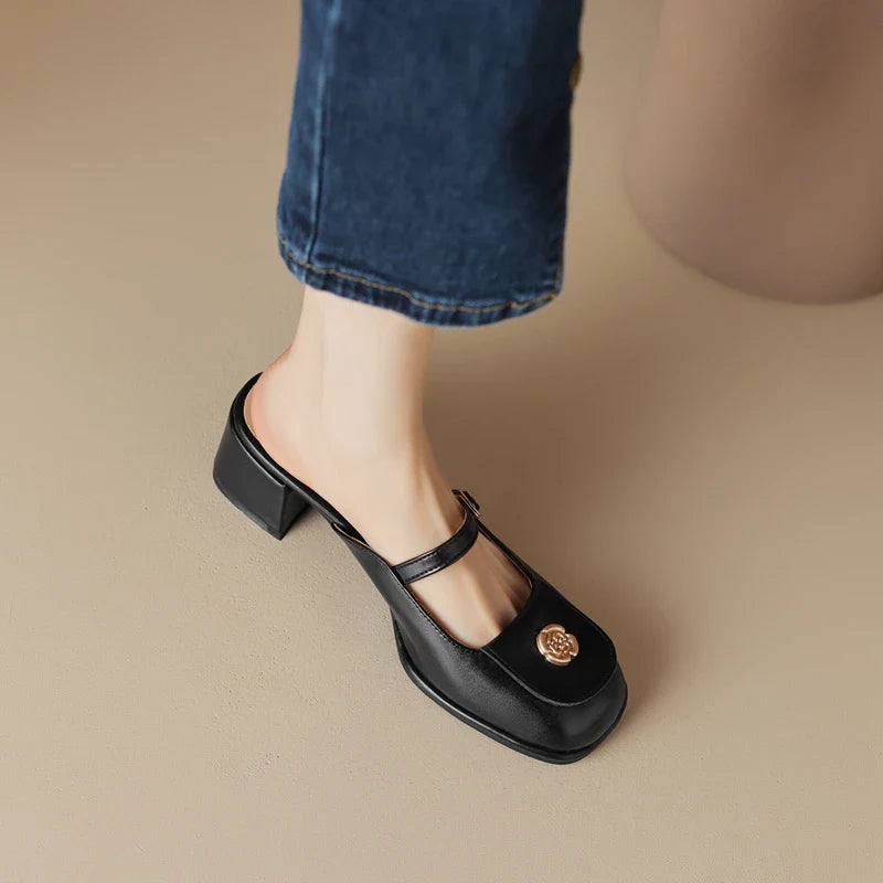 Loran Retro Round Toe Mule Pumps