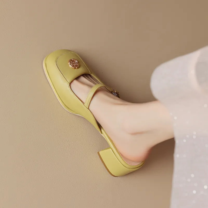 Loran Retro Round Toe Mule Pumps