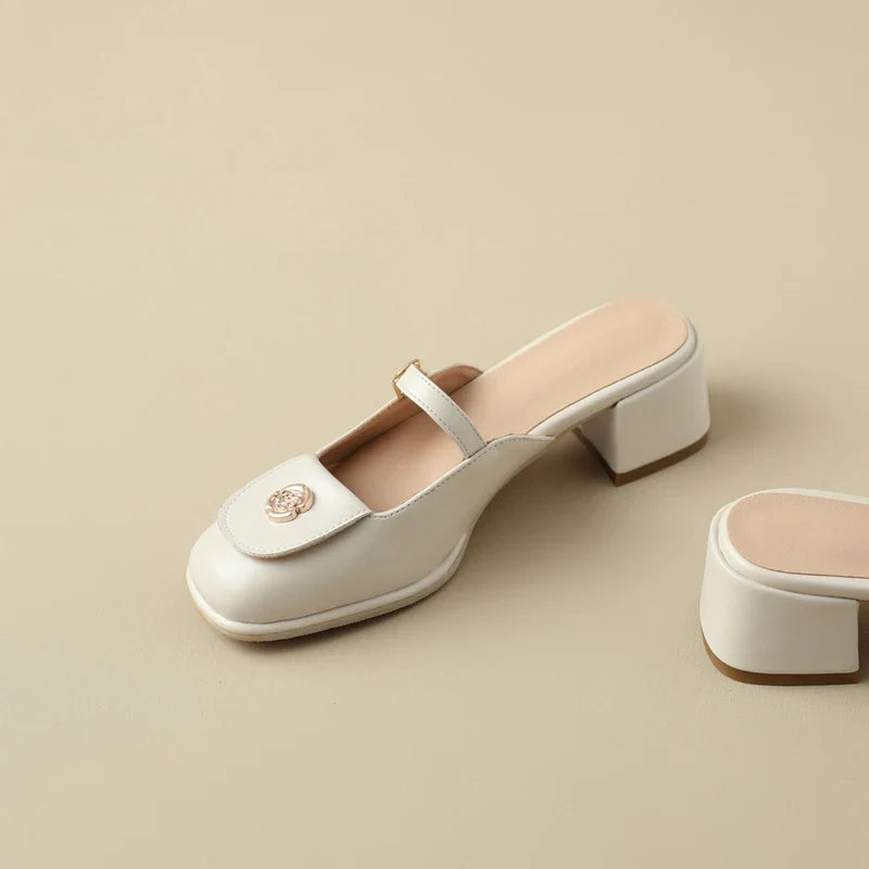 Loran Retro Round Toe Mule Pumps