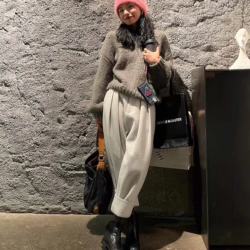 Chic Pleated Woolen Newsboy Pants