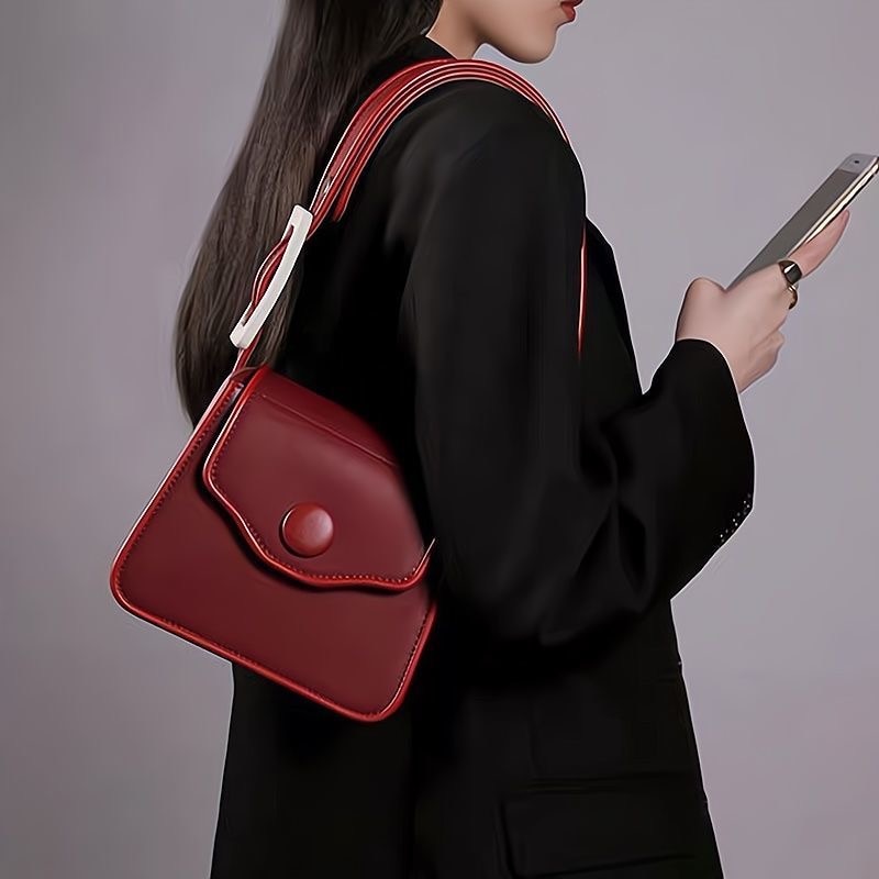 Scarla Retro Button and Chain Shoulder Bag