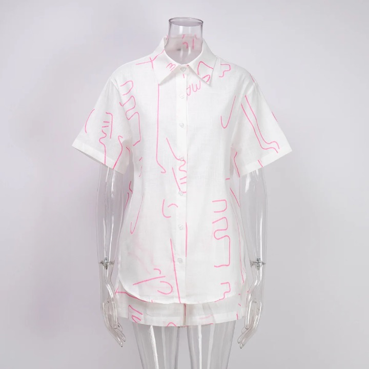 Zinnia Casual Line Drawing Print Shirts & Shorts Set