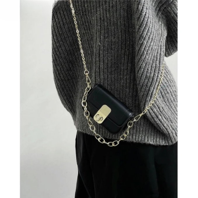 Hessa Micro Chain Crossbody Bags - 5 Colors