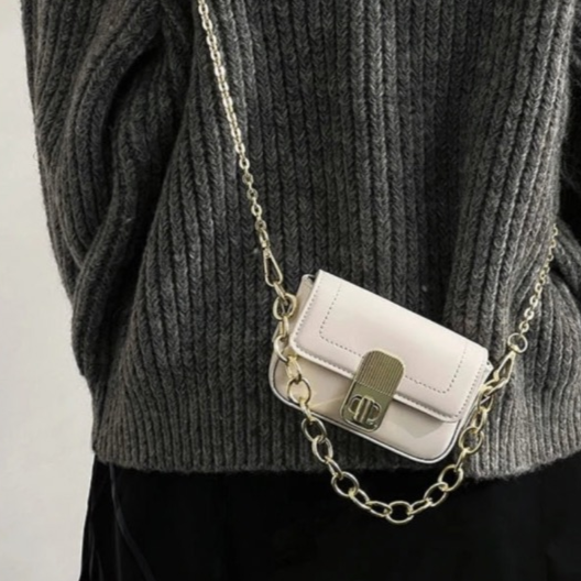 Hessa Micro Chain Crossbody Bags - 5 Colors