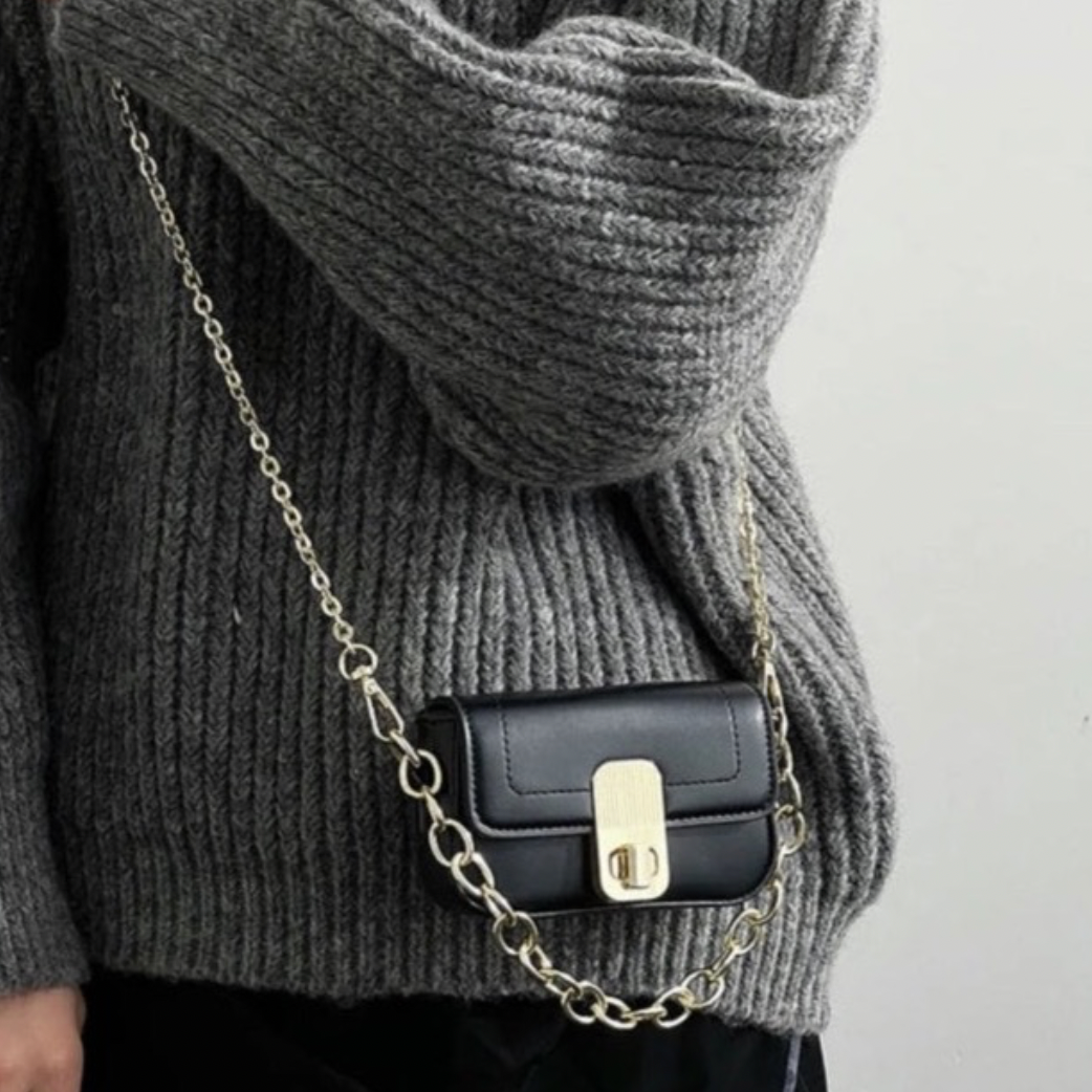 Hessa Micro Chain Crossbody Bags - 5 Colors