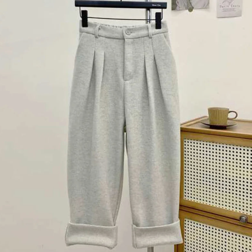Chic Pleated Woolen Newsboy Pants