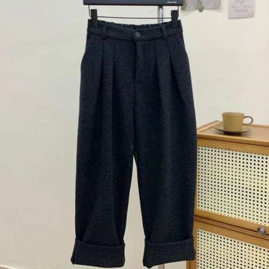 Chic Pleated Woolen Newsboy Pants