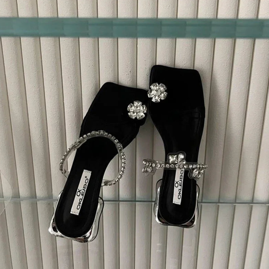 Prairie Crystal Flower Toe Post Slippers