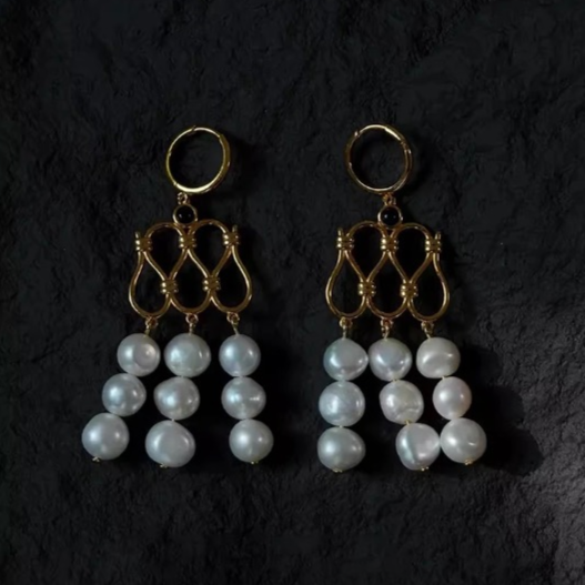 Samara Vintage Pearl Drop Earrings