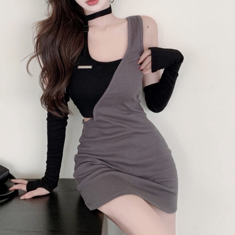 Halterneck Off-shoulder Long-sleeved Mini Dress