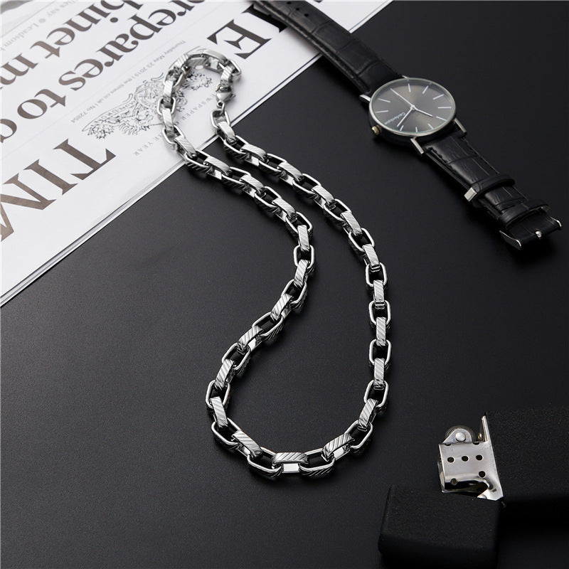 Simple Diagonal Stripe Chain Link Necklace