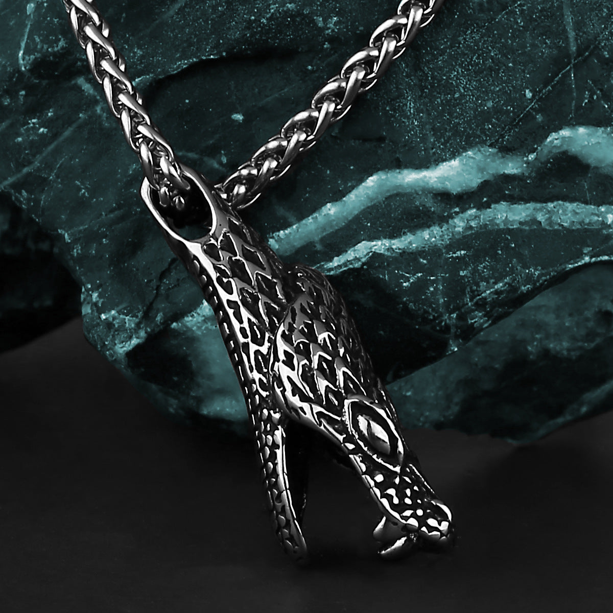 Simple Snake Head Fashion Necklace