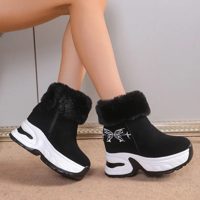 Winter Boots Thick Bottom Ankle Boots New Warm and Comfortable Snow Boots for Plush Fashionable Ladies Shoes
