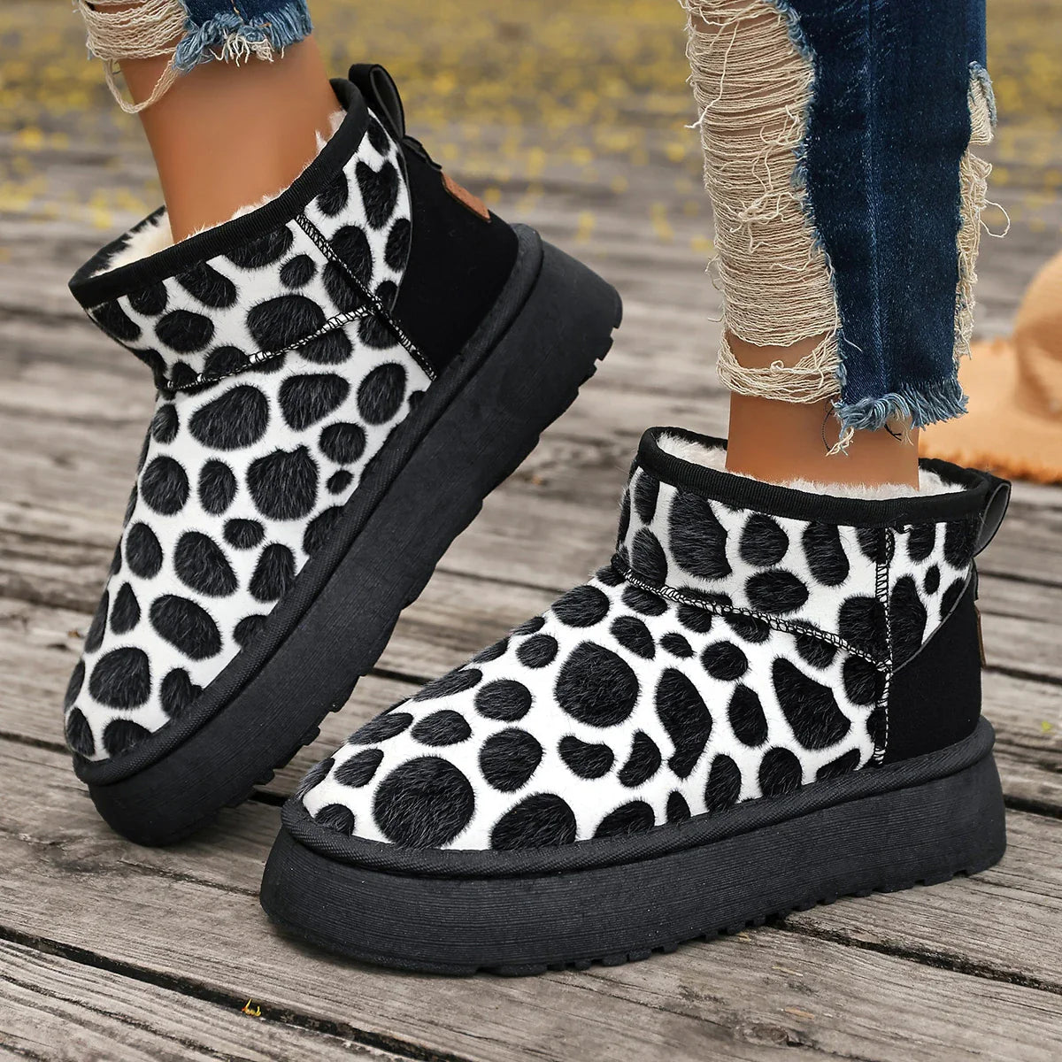 Winter Platform Boots New Leopard fashion High Quality Shoes for Slip-on Thickened Fluff Snow Round Toe Boots Women