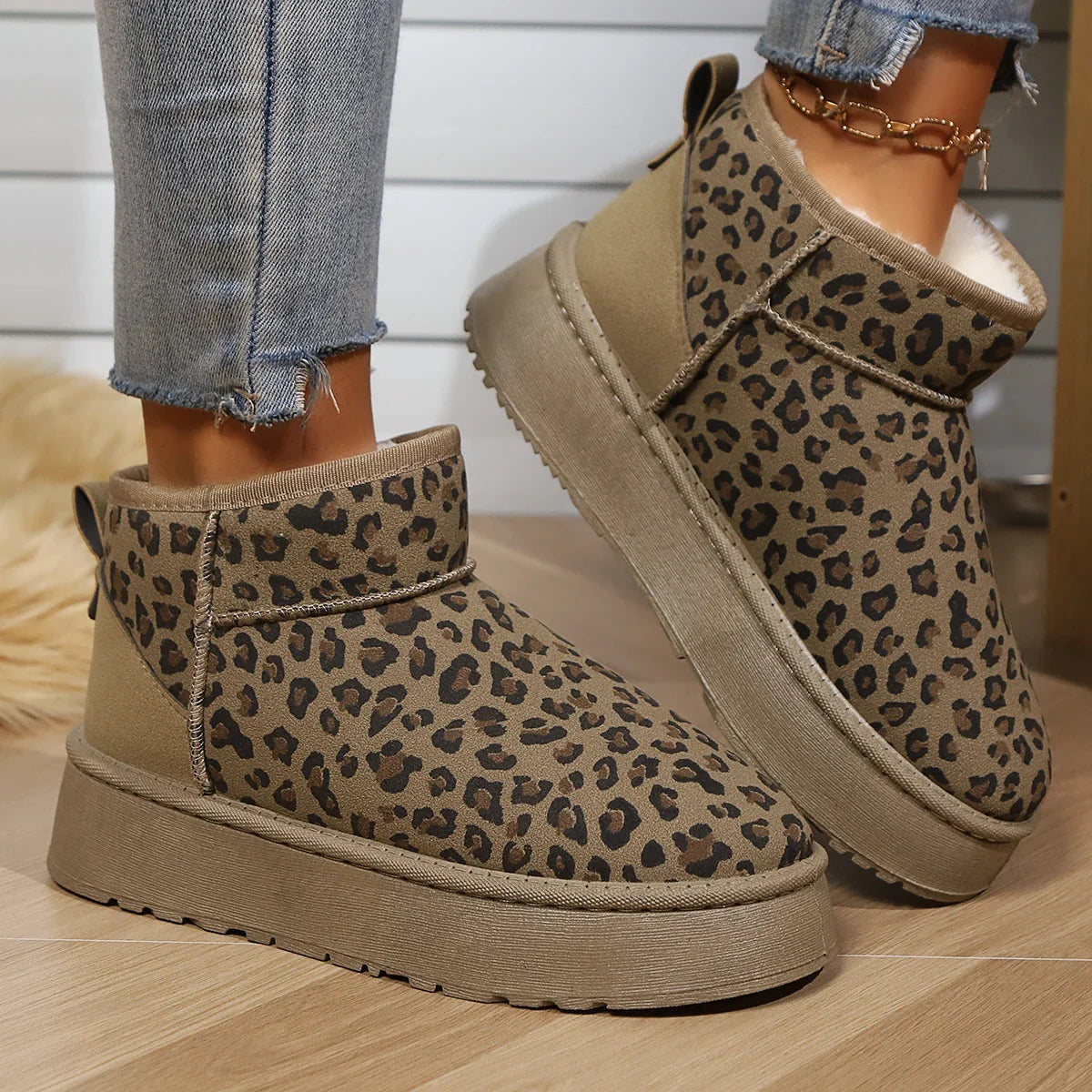 Leopard Print BootsWinter Comfortable Warm Snow Boots Outdoor Non-slip Wear-resistant Fashion Plush Short Boots