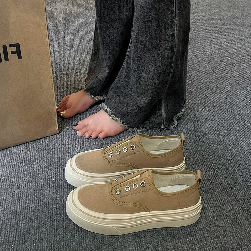 Outdoor Walking Canvas Shoes New Fashion Jogging Sneakers Slip-on Woman Vulcanized Flat Casual Loafers Ladies Zapatillas