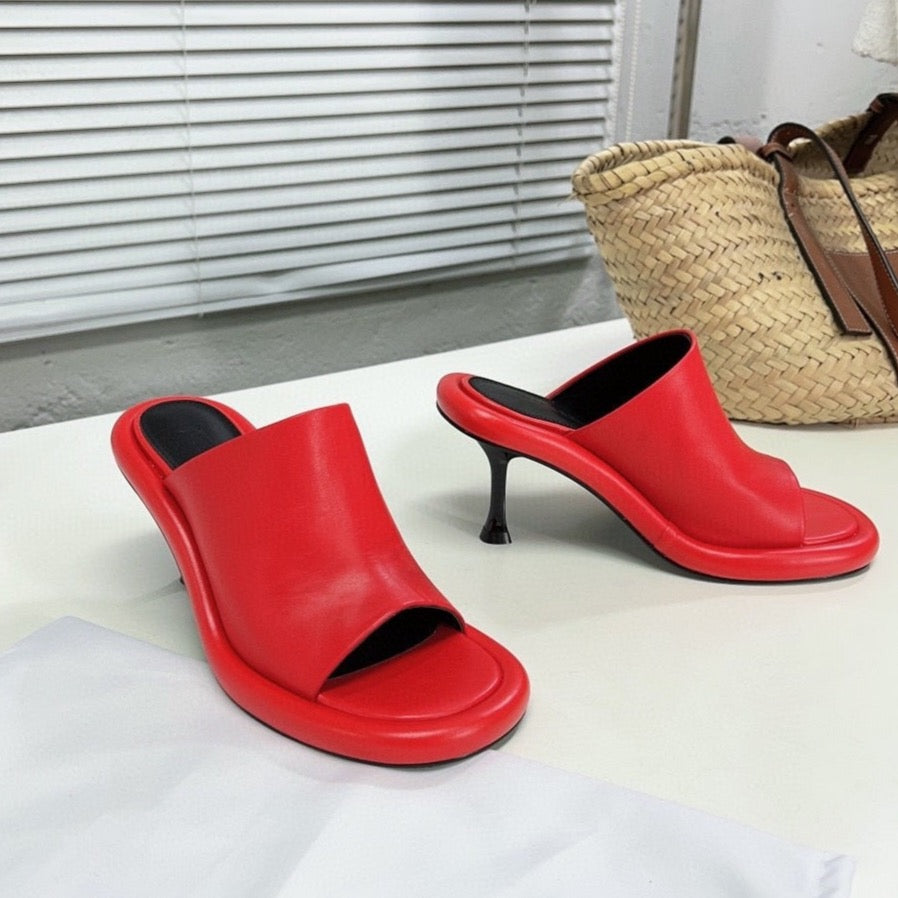 Yareli Color Contrast Pipe Edge Mule Sandals