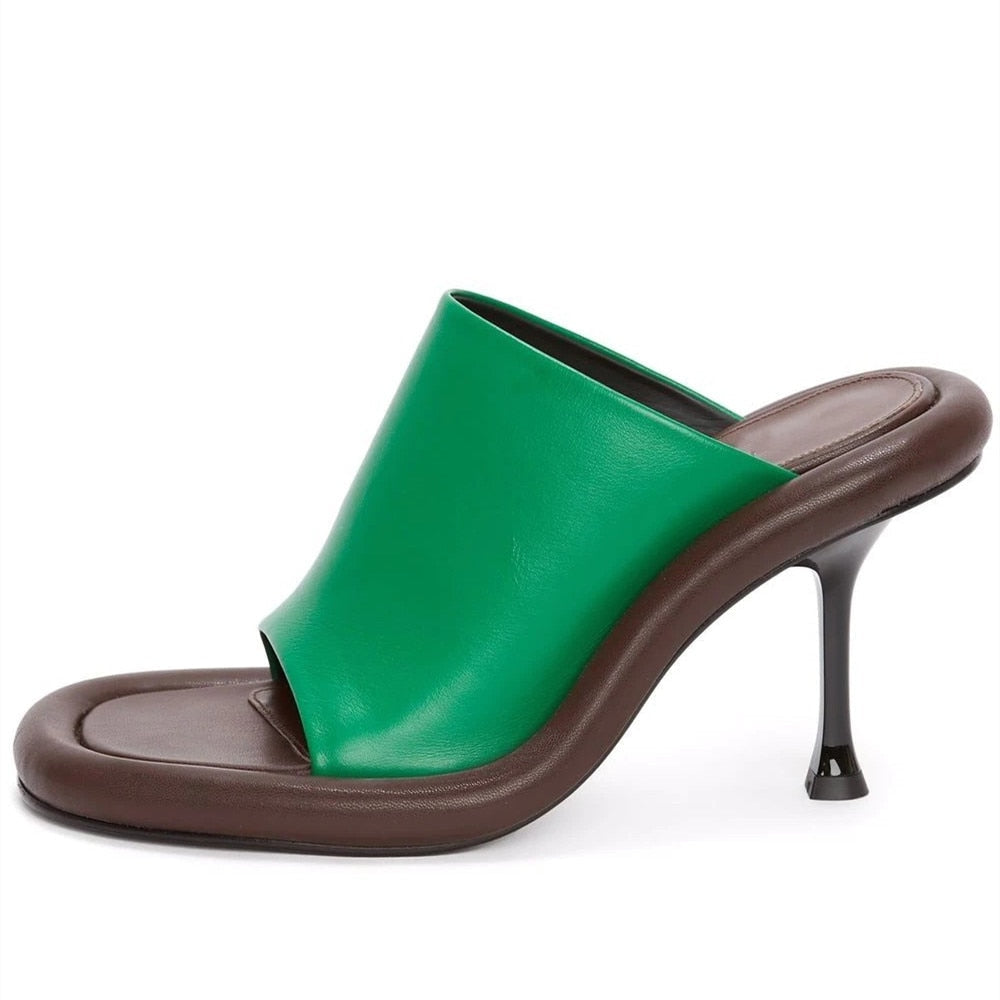 Yareli Color Contrast Pipe Edge Mule Sandals