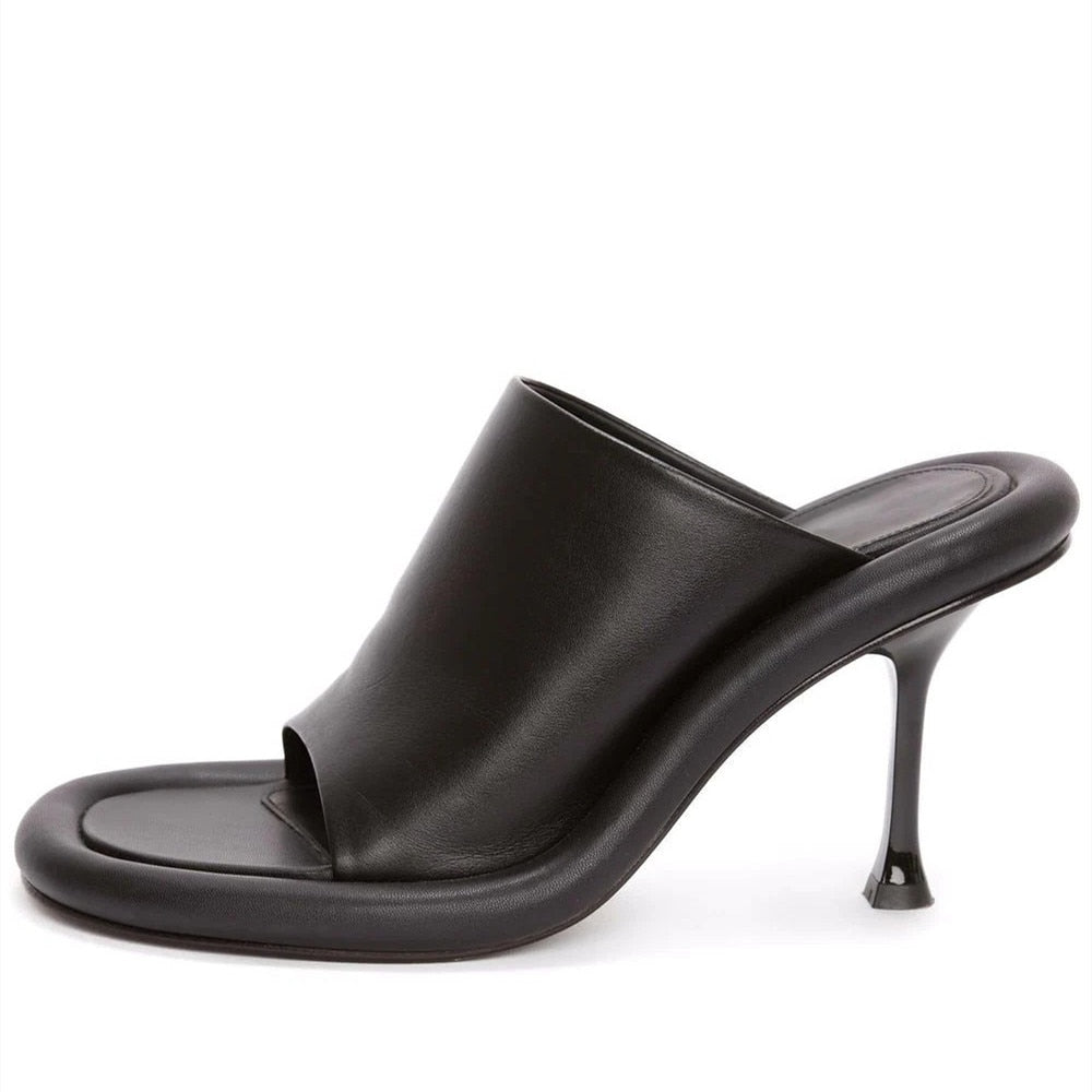 Yareli Color Contrast Pipe Edge Mule Sandals