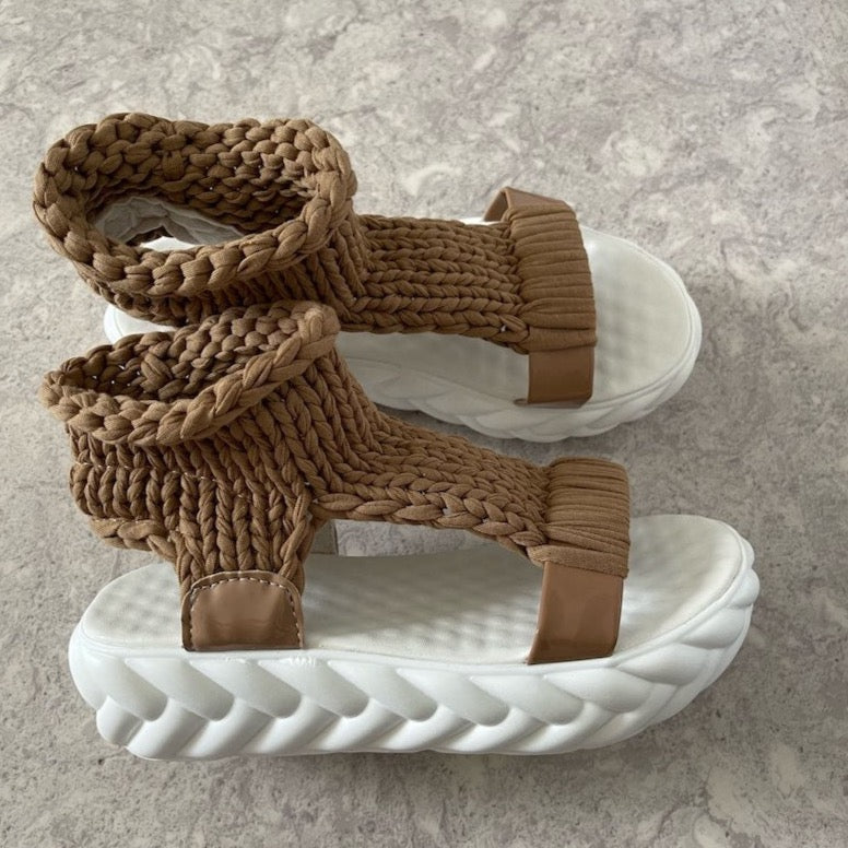 Yetia Chunky Knit Upper Gladiator Slippers
