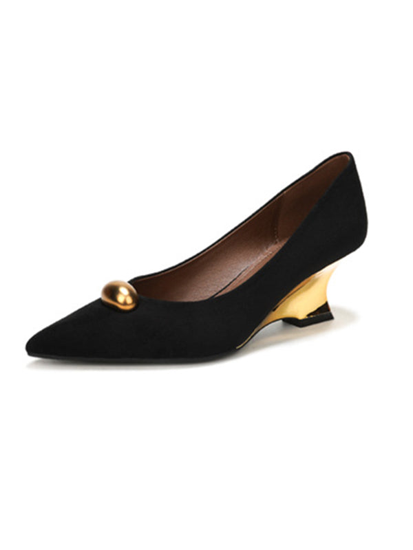 Pointed-Toe Shallow Cut Split-Joint Pumps