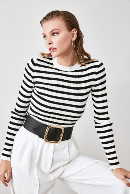 Women's New Fashion Sweaters Style for Winter