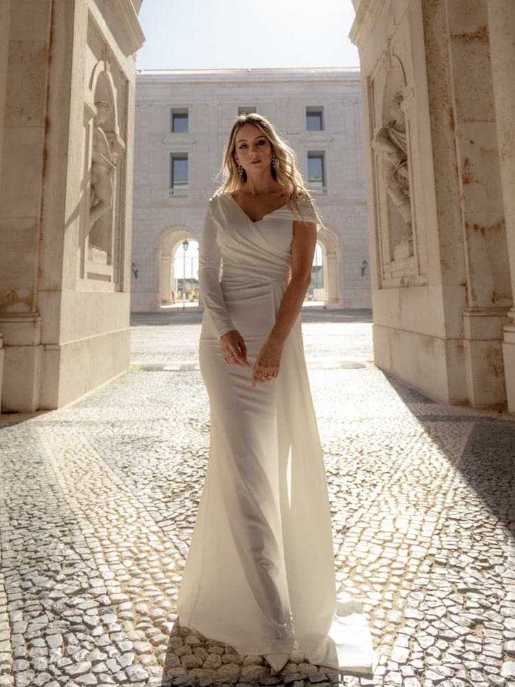 White One Sleeve Off Shoulder Party Dress